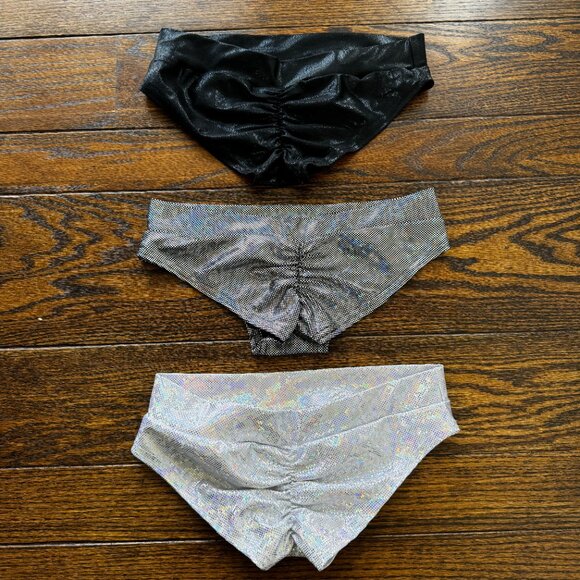 Rarr Designs Low Rise Brazil Shorts - Picture 4 of 5